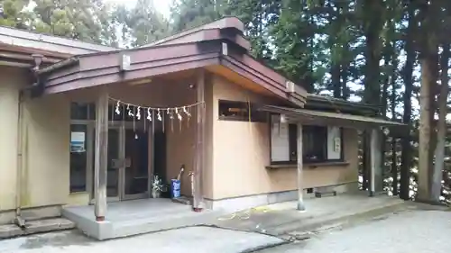 月山神社の建物その他