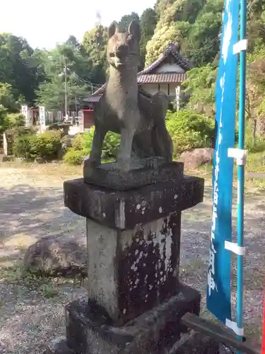 曽野稲荷神社の狛犬