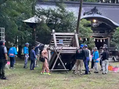 新屋諏訪神社(長野県)