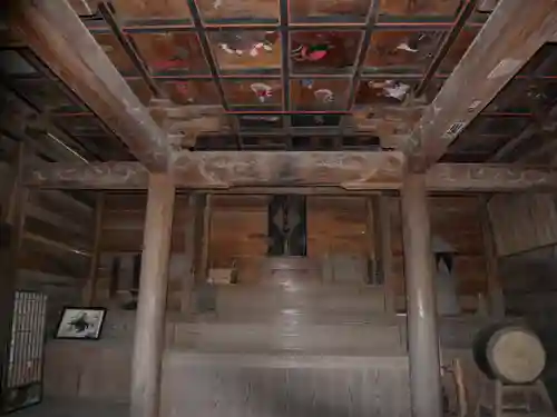 平石馬頭尊堂の本殿・本堂