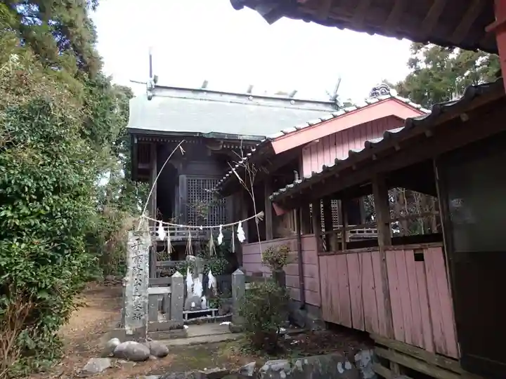 新城神社の本殿・本堂