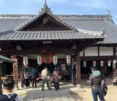 大願寺の{uncategorized: "未分類", other: "その他", undefined: "問題あり", building: "その他建物", grave: "お墓", sacred_gate: "鳥居", guardian: "狛犬", statue: "像", buddha: "仏像", history: "歴史", nature: "自然", garden: "庭園", animal: "動物", pagoda: "塔", temizu: "手水舎", mountain_gate: "山門・神門", sanctuary: "本殿・本堂", subordinate: "末社・摂社", art: "芸術", scenery: "景色", jizo: "地蔵", ema: "絵馬", goshuin: "御朱印", omikuji: "おみくじ", items: "授与品その他", amulet: "お守り", goshuincho: "御朱印帳", eats: "食事", festival: "お祭り", votive_dance: "神楽", shichigosan: "七五三参", wedding: "結婚式", experience: "体験その他", initially: "初詣", around: "周辺", anti_infection: "感染症対策"}