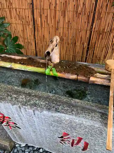 豊受稲荷本宮の手水舎