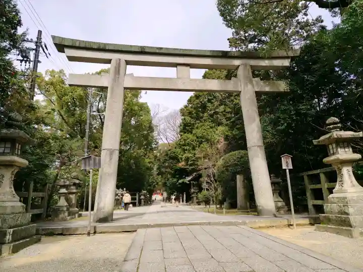 石清水八幡宮の{uncategorized: "未分類", other: "その他", undefined: "問題あり", building: "その他建物", grave: "お墓", sacred_gate: "鳥居", guardian: "狛犬", statue: "像", buddha: "仏像", history: "歴史", nature: "自然", garden: "庭園", animal: "動物", pagoda: "塔", temizu: "手水舎", mountain_gate: "山門・神門", sanctuary: "本殿・本堂", subordinate: "末社・摂社", art: "芸術", scenery: "景色", jizo: "地蔵", ema: "絵馬", goshuin: "御朱印", omikuji: "おみくじ", items: "授与品その他", amulet: "お守り", goshuincho: "御朱印帳", eats: "食事", festival: "お祭り", votive_dance: "神楽", shichigosan: "七五三参", wedding: "結婚式", experience: "体験その他", initially: "初詣", around: "周辺", anti_infection: "感染症対策"}