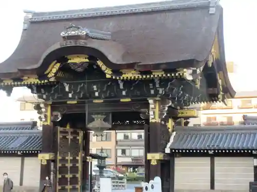 本願寺（西本願寺）の山門・神門
