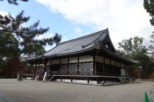 仁和寺の本殿・本堂