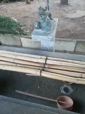 大井氷川神社の手水舎