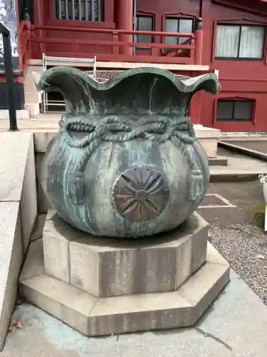 待乳山聖天（本龍院）の{uncategorized: "未分類", other: "その他", undefined: "問題あり", building: "その他建物", grave: "お墓", sacred_gate: "鳥居", guardian: "狛犬", statue: "像", buddha: "仏像", history: "歴史", nature: "自然", garden: "庭園", animal: "動物", pagoda: "塔", temizu: "手水舎", mountain_gate: "山門・神門", sanctuary: "本殿・本堂", subordinate: "末社・摂社", art: "芸術", scenery: "景色", jizo: "地蔵", ema: "絵馬", goshuin: "御朱印", omikuji: "おみくじ", items: "授与品その他", amulet: "お守り", goshuincho: "御朱印帳", eats: "食事", festival: "お祭り", votive_dance: "神楽", shichigosan: "七五三参", wedding: "結婚式", experience: "体験その他", initially: "初詣", around: "周辺", anti_infection: "感染症対策"}