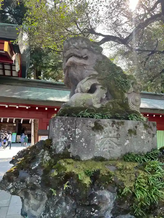 大國魂神社の{uncategorized: "未分類", other: "その他", undefined: "問題あり", building: "その他建物", grave: "お墓", sacred_gate: "鳥居", guardian: "狛犬", statue: "像", buddha: "仏像", history: "歴史", nature: "自然", garden: "庭園", animal: "動物", pagoda: "塔", temizu: "手水舎", mountain_gate: "山門・神門", sanctuary: "本殿・本堂", subordinate: "末社・摂社", art: "芸術", scenery: "景色", jizo: "地蔵", ema: "絵馬", goshuin: "御朱印", omikuji: "おみくじ", items: "授与品その他", amulet: "お守り", goshuincho: "御朱印帳", eats: "食事", festival: "お祭り", votive_dance: "神楽", shichigosan: "七五三参", wedding: "結婚式", experience: "体験その他", initially: "初詣", around: "周辺", anti_infection: "感染症対策"}