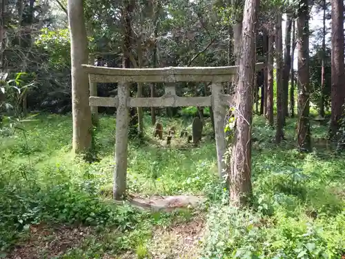 八幡神社の鳥居