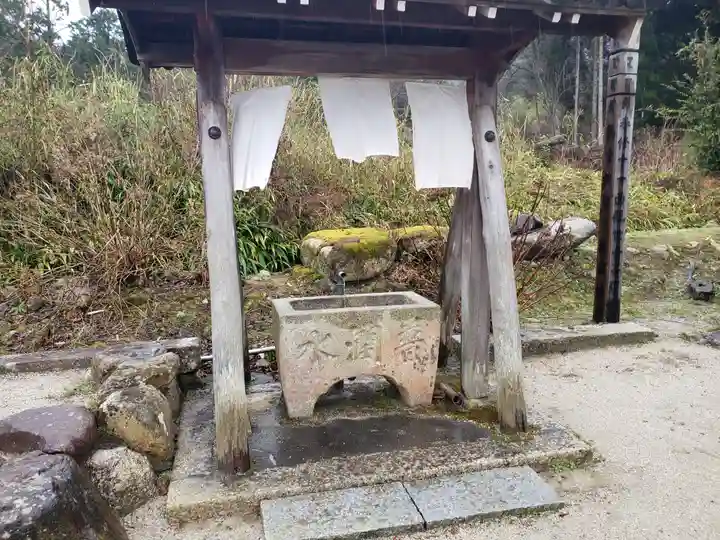 大炊神社の手水舎