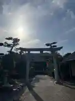 玉三稲荷神社の{uncategorized: "未分類", other: "その他", undefined: "問題あり", building: "その他建物", grave: "お墓", sacred_gate: "鳥居", guardian: "狛犬", statue: "像", buddha: "仏像", history: "歴史", nature: "自然", garden: "庭園", animal: "動物", pagoda: "塔", temizu: "手水舎", mountain_gate: "山門・神門", sanctuary: "本殿・本堂", subordinate: "末社・摂社", art: "芸術", scenery: "景色", jizo: "地蔵", ema: "絵馬", goshuin: "御朱印", omikuji: "おみくじ", items: "授与品その他", amulet: "お守り", goshuincho: "御朱印帳", eats: "食事", festival: "お祭り", votive_dance: "神楽", shichigosan: "七五三参", wedding: "結婚式", experience: "体験その他", initially: "初詣", around: "周辺", anti_infection: "感染症対策"}