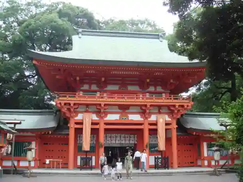 武蔵一宮氷川神社の山門・神門