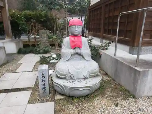 御誕生寺（猫寺）の地蔵