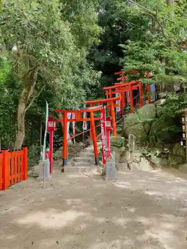 天開稲荷社の鳥居