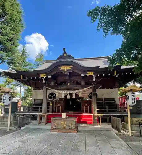 草加神社の本殿