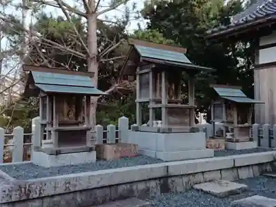 八ツ尾八幡社の末社・摂社