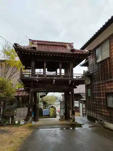 吉崎御坊 願慶寺の山門