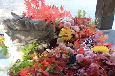 滑川神社 - 仕事と子どもの守り神の手水舎