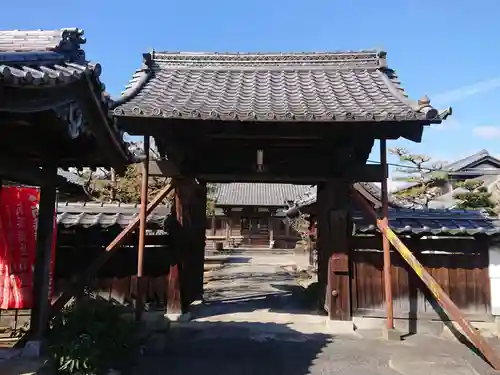 松元寺の山門