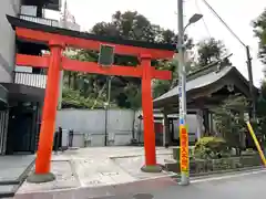 境稲荷神社の鳥居