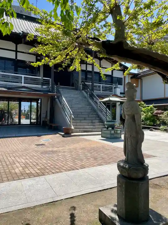 善立寺の{uncategorized: "未分類", other: "その他", undefined: "問題あり", building: "その他建物", grave: "お墓", sacred_gate: "鳥居", guardian: "狛犬", statue: "像", buddha: "仏像", history: "歴史", nature: "自然", garden: "庭園", animal: "動物", pagoda: "塔", temizu: "手水舎", mountain_gate: "山門・神門", sanctuary: "本殿・本堂", subordinate: "末社・摂社", art: "芸術", scenery: "景色", jizo: "地蔵", ema: "絵馬", goshuin: "御朱印", omikuji: "おみくじ", items: "授与品その他", amulet: "お守り", goshuincho: "御朱印帳", eats: "食事", festival: "お祭り", votive_dance: "神楽", shichigosan: "七五三参", wedding: "結婚式", experience: "体験その他", initially: "初詣", around: "周辺", anti_infection: "感染症対策"}