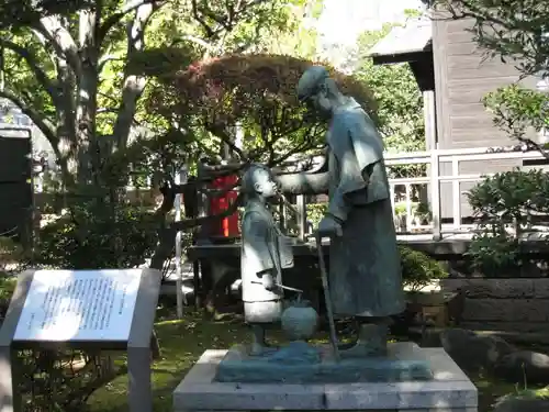 乃木神社の像