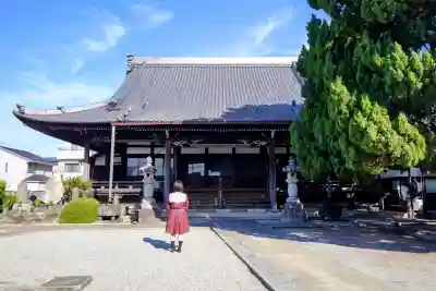 聖運寺の{uncategorized: "未分類", other: "その他", undefined: "問題あり", building: "その他建物", grave: "お墓", sacred_gate: "鳥居", guardian: "狛犬", statue: "像", buddha: "仏像", history: "歴史", nature: "自然", garden: "庭園", animal: "動物", pagoda: "塔", temizu: "手水舎", mountain_gate: "山門・神門", sanctuary: "本殿・本堂", subordinate: "末社・摂社", art: "芸術", scenery: "景色", jizo: "地蔵", ema: "絵馬", goshuin: "御朱印", omikuji: "おみくじ", items: "授与品その他", amulet: "お守り", goshuincho: "御朱印帳", eats: "食事", festival: "お祭り", votive_dance: "神楽", shichigosan: "七五三参", wedding: "結婚式", experience: "体験その他", initially: "初詣", around: "周辺", anti_infection: "感染症対策"}