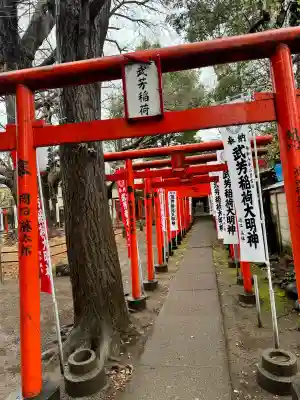 鬼子母神堂　(法明寺）の{uncategorized: "未分類", other: "その他", undefined: "問題あり", building: "その他建物", grave: "お墓", sacred_gate: "鳥居", guardian: "狛犬", statue: "像", buddha: "仏像", history: "歴史", nature: "自然", garden: "庭園", animal: "動物", pagoda: "塔", temizu: "手水舎", mountain_gate: "山門・神門", sanctuary: "本殿・本堂", subordinate: "末社・摂社", art: "芸術", scenery: "景色", jizo: "地蔵", ema: "絵馬", goshuin: "御朱印", omikuji: "おみくじ", items: "授与品その他", amulet: "お守り", goshuincho: "御朱印帳", eats: "食事", festival: "お祭り", votive_dance: "神楽", shichigosan: "七五三参", wedding: "結婚式", experience: "体験その他", initially: "初詣", around: "周辺", anti_infection: "感染症対策"}
