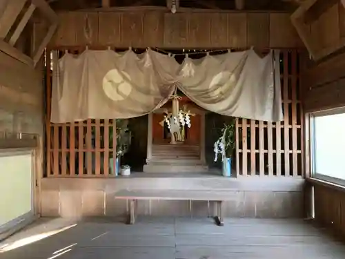 若宮八幡神社の本殿・本堂