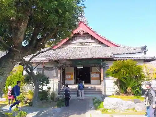 道智山 遍照院の本殿