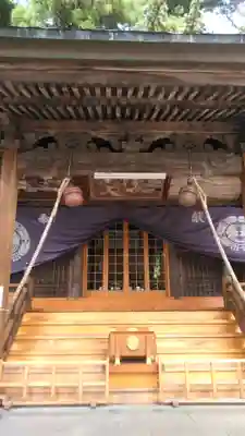 小国両神社の本殿・本堂