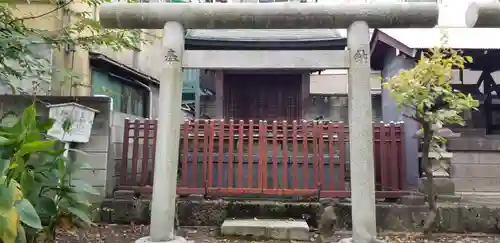 白髭神社の鳥居