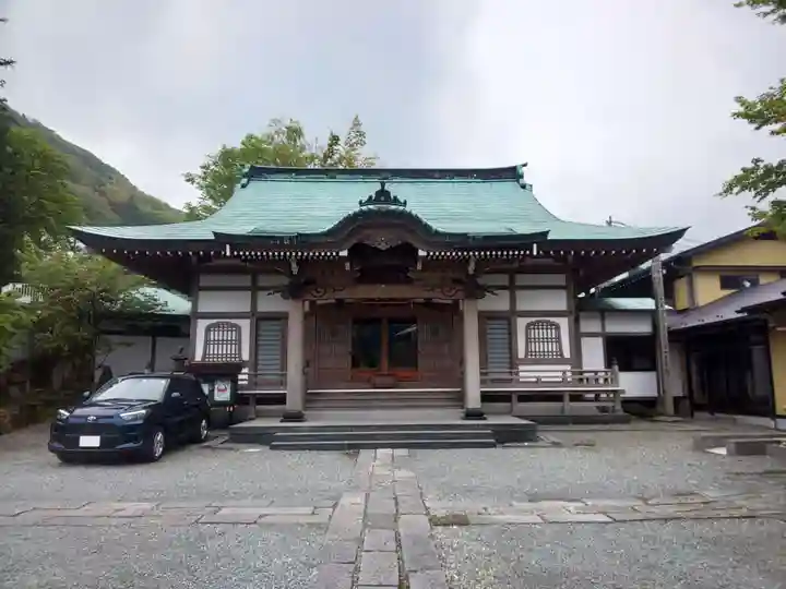 養食山 常泉寺の本殿・本堂