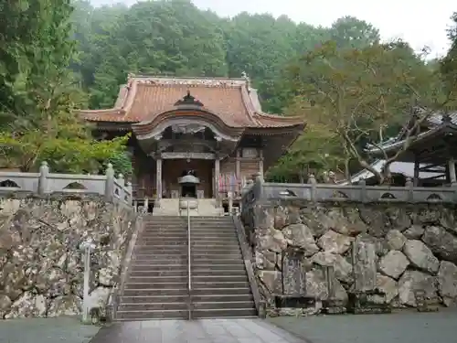 明石寺の本殿・本堂