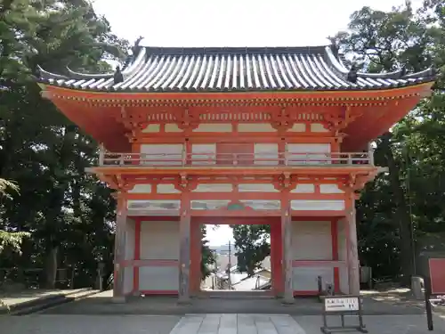 道成寺の山門