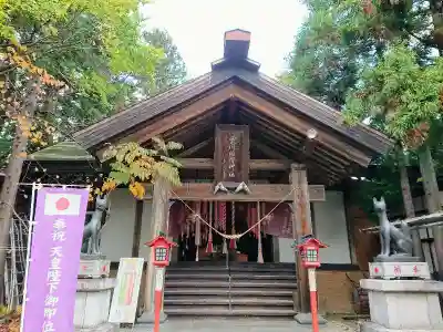 栗川稲荷神社の本殿・本堂