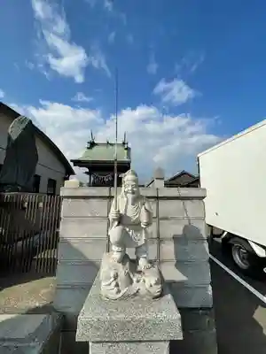 恵比須神社の像