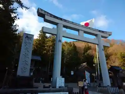 諏訪大社の鳥居