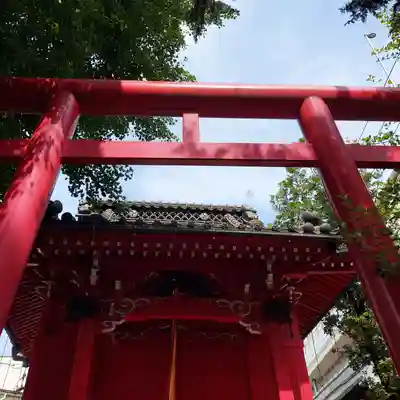 赤稲荷神社の鳥居