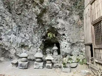 犬飼石仏(大分県)