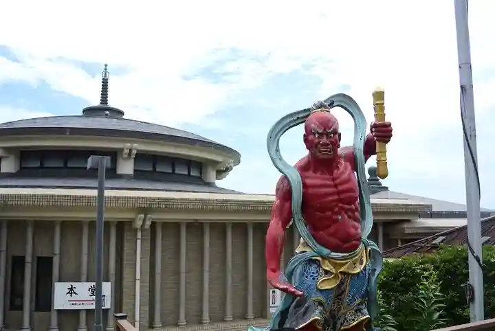 最福寺別院江の島大師の像