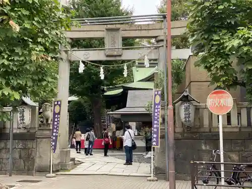 小野照崎神社の鳥居