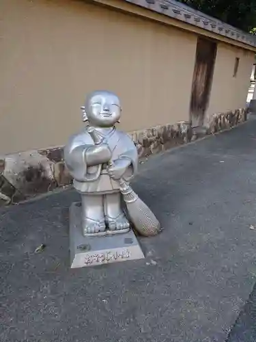 永福寺の像