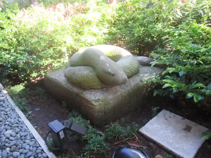 増上寺塔頭 三縁山 宝珠院の狛犬