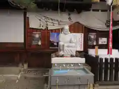 西宮神社の像