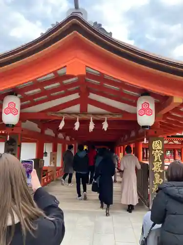 厳島神社の本殿