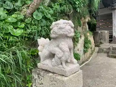 八幡神社の狛犬