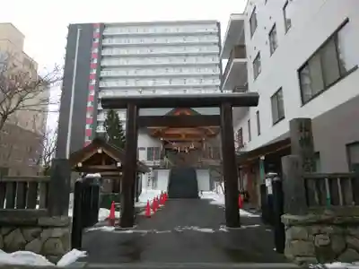 札幌祖霊神社の鳥居