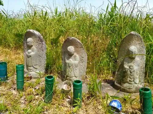 六峯砥鹿神社の地蔵